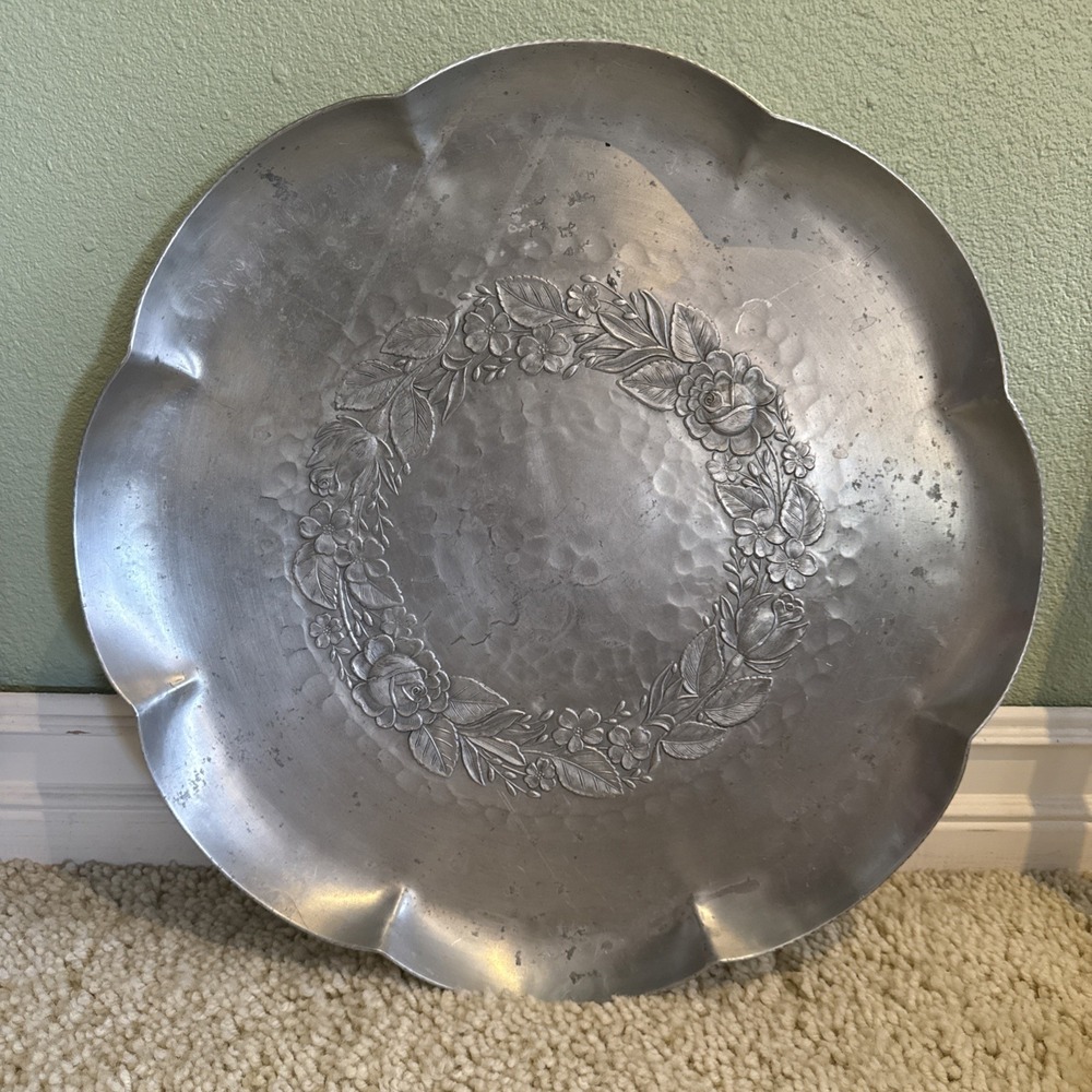 Vtg Hammered Forged Aluminum Rose Floral Pattern Everlast Tray Tray 14.5"